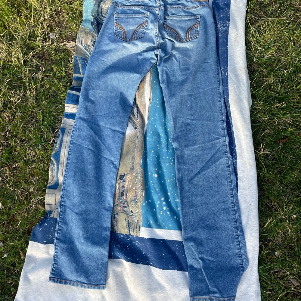 straight leg blue Hollister jeans